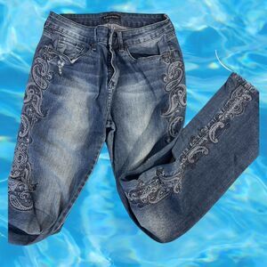 Le Lis Blanc Embroidered Blue Jeans , Size S (US) - 38( Brasil) -Blue